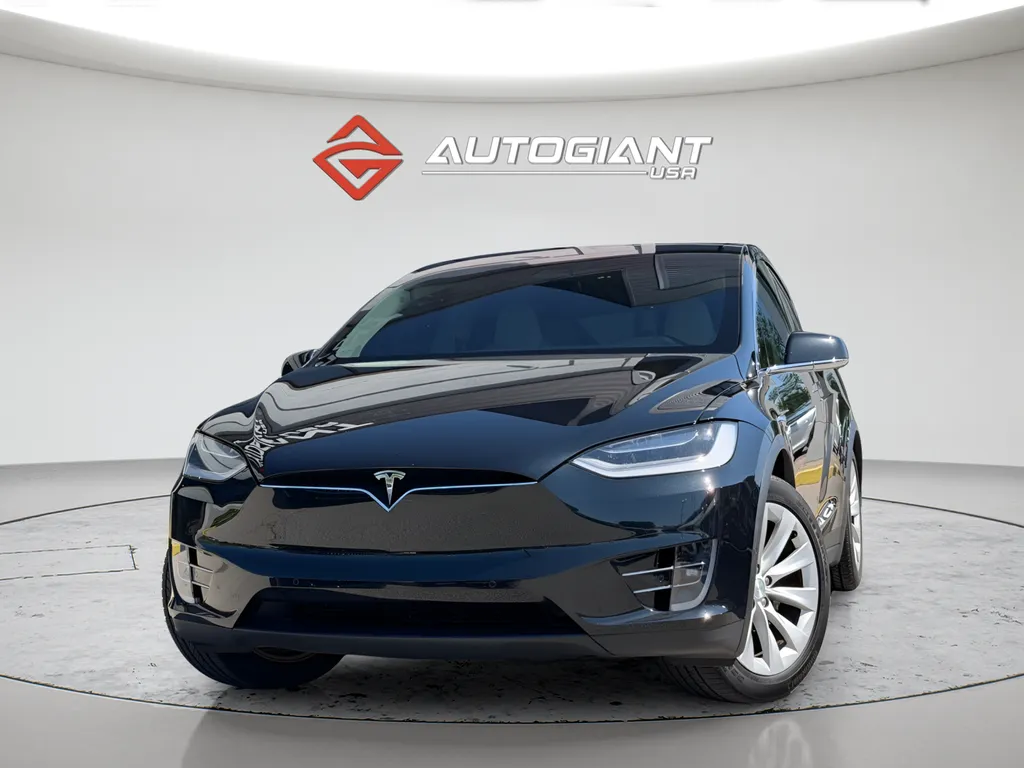 Blue 2018 Tesla Model X P100D for sale in Fishers, IN