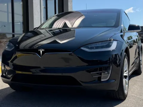 More photos of 2018 Tesla Model X P100D at AutoGiant USA Fishers, IN