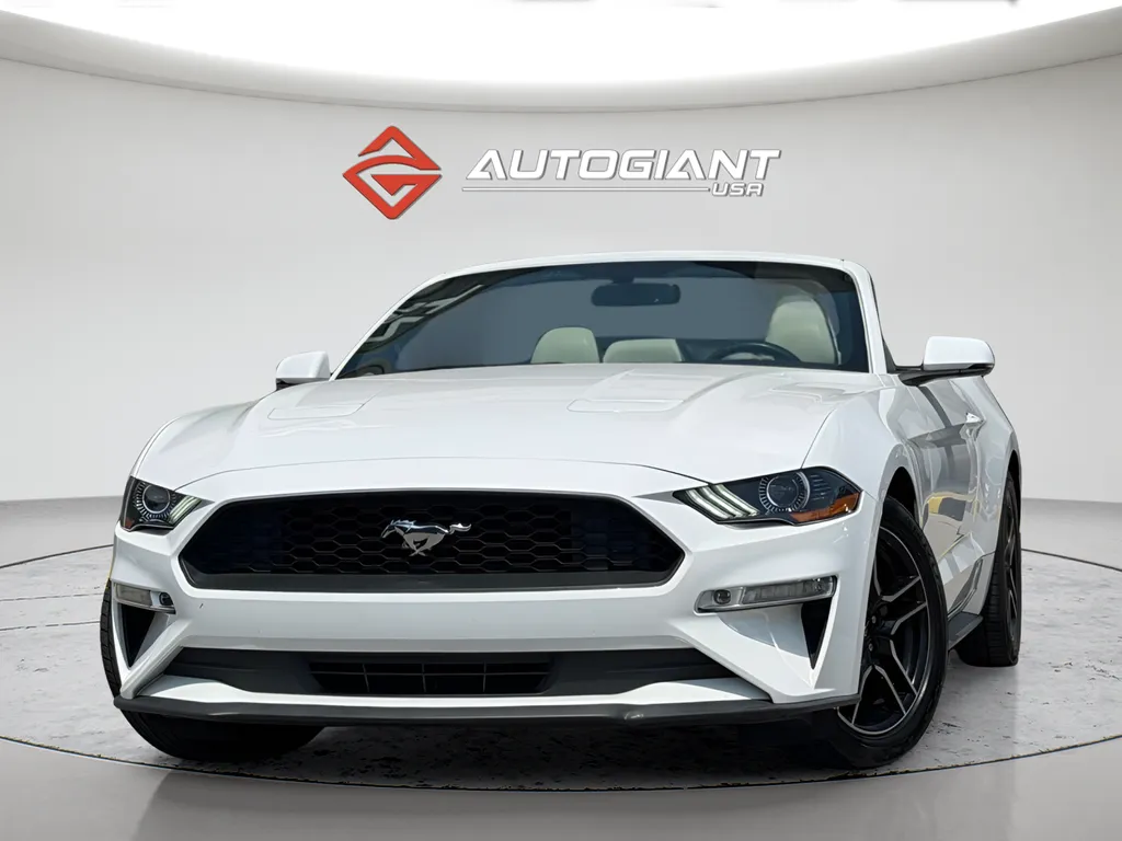 2018 Ford Mustang EcoBoost Convertible Premium's photo