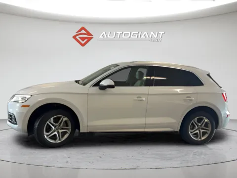 More photos of 2019 Audi Q5 2.0T Premium at AutoGiant USA Fishers, IN