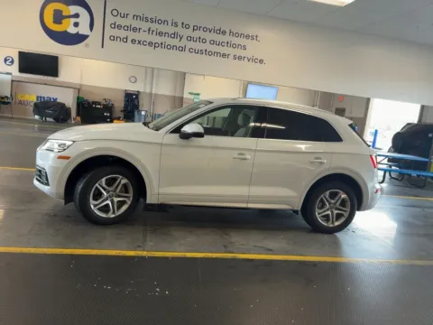 More photos of 2019 Audi Q5 2.0T Premium at AutoGiant USA Fishers, IN