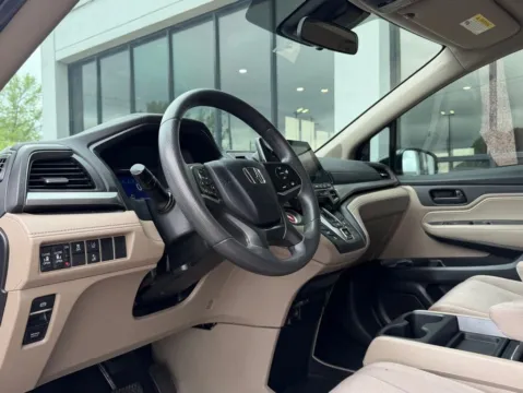 Photos of 2019 Honda Odyssey EX for sale in Fishers, IN at AutoGiant USA Fishers