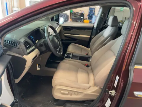 Photos of 2019 Honda Odyssey EX for sale in Fishers, IN at AutoGiant USA Fishers