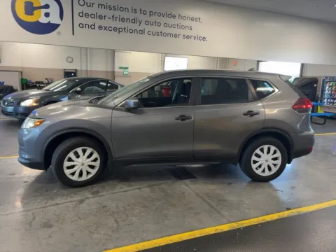 More photos of 2019 Nissan Rogue S at AutoGiant USA Fishers, IN
