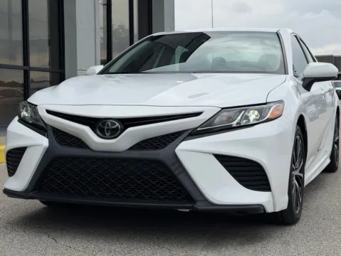 More photos of 2019 Toyota Camry SE at AutoGiant USA Fishers, IN