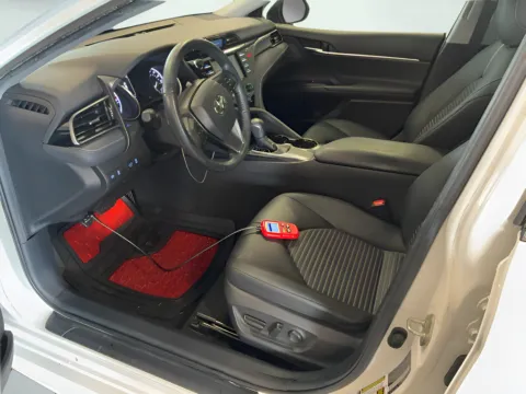 Photos of 2019 Toyota Camry SE for sale in Fishers, IN at AutoGiant USA Fishers