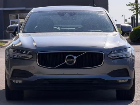 More photos of 2018 Volvo S90 T5 Momentum at AutoGiant USA Fishers, IN