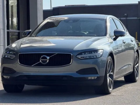 More photos of 2018 Volvo S90 T5 Momentum at AutoGiant USA Fishers, IN