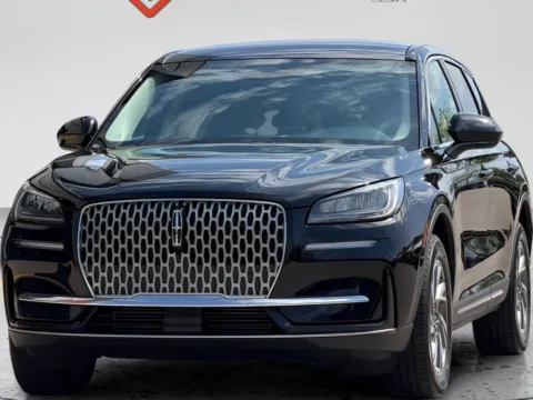 More photos of 2024 Lincoln Corsair Premiere at AutoGiant USA Fishers, IN