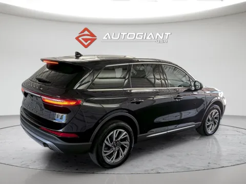 More photos of 2024 Lincoln Corsair Premiere at AutoGiant USA Fishers, IN