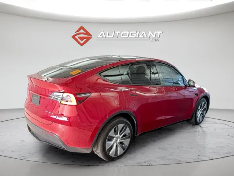 More photos of 2023 Tesla Model Y Long Range at AutoGiant USA Fishers, IN