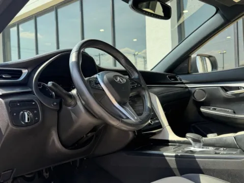 Photos of 2022 INFINITI QX55 LUXE for sale in Fishers, IN at AutoGiant USA Fishers