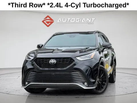 Black 2023 Toyota Highlander XSE for sale in Fishers, IN