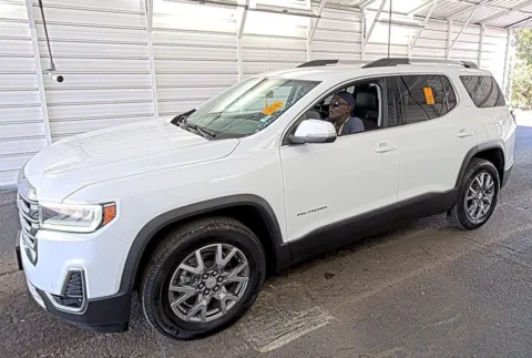 White 2021 GMC Acadia SLT for sale in Fishers, IN