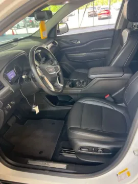 Photos of 2021 GMC Acadia SLT for sale in Fishers, IN at AutoGiant USA Fishers