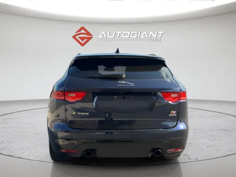 More photos of 2017 Jaguar F-PACE S at AutoGiant USA Fishers, IN