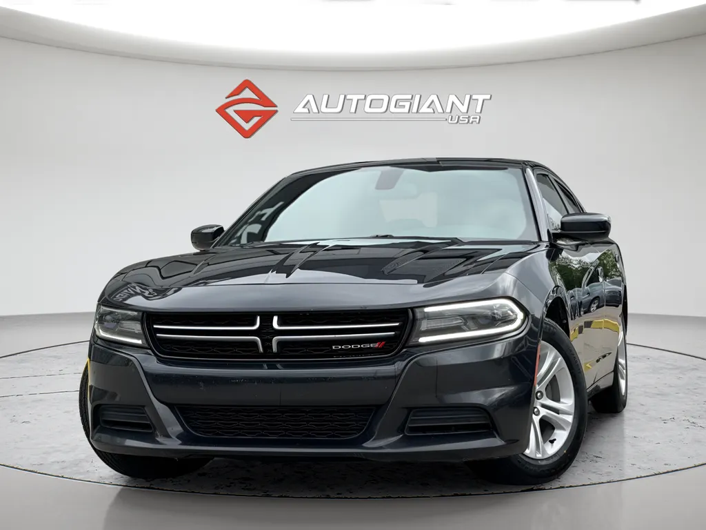 Black 2015 Dodge Charger SE for sale in Fishers, IN
