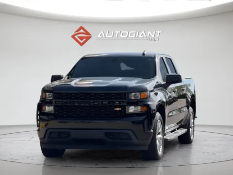 More photos of 2021 Chevrolet Silverado 1500 Custom at AutoGiant USA Fishers, IN