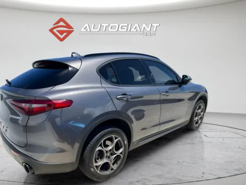 More photos of 2022 Alfa Romeo Stelvio Sprint at AutoGiant USA Fishers, IN