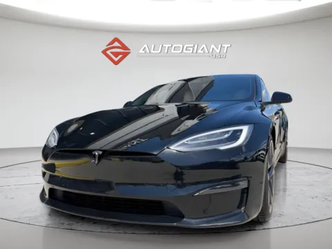More photos of 2021 Tesla Model S Plaid at AutoGiant USA Fishers, IN