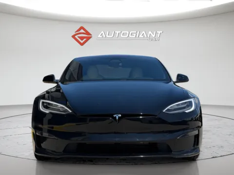 More photos of 2021 Tesla Model S Plaid at AutoGiant USA Fishers, IN