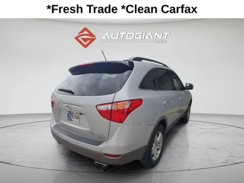More photos of 2011 Hyundai Veracruz Limited at AutoGiant USA Fishers, IN