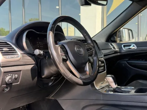 Photos of 2020 Jeep Grand Cherokee Altitude for sale in Fishers, IN at AutoGiant USA Fishers