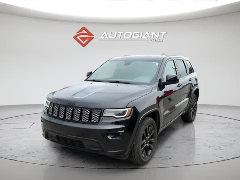 Black 2020 Jeep Grand Cherokee Altitude for sale in Fishers, IN