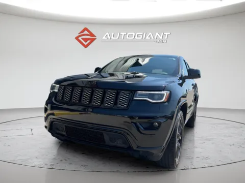 More photos of 2020 Jeep Grand Cherokee Altitude at AutoGiant USA Fishers, IN