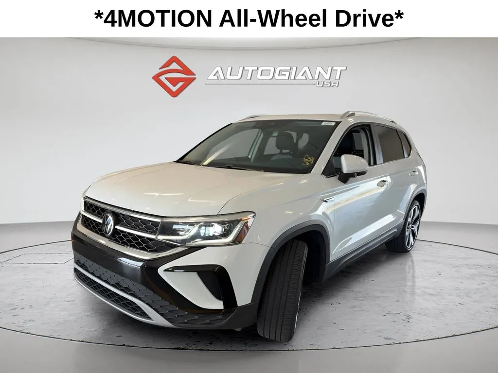 2023 Volkswagen Taos 1.5T SEL 4Motion's photo