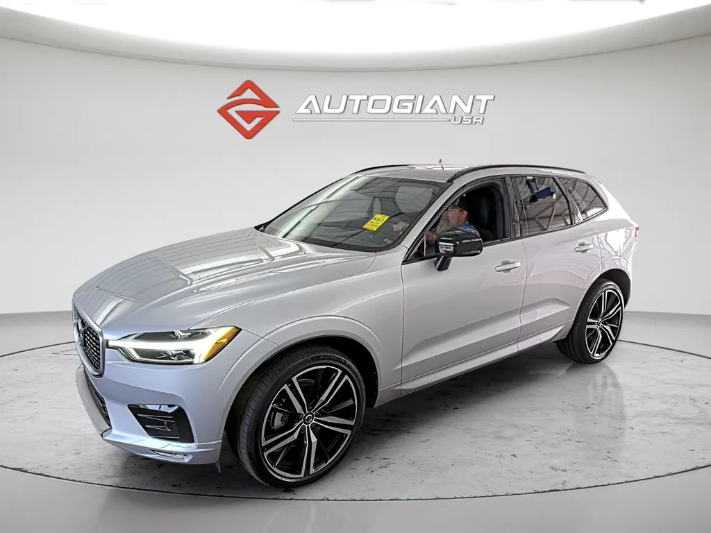 Silver 2020 Volvo XC60 T5 R-Design for sale in Fishers, IN