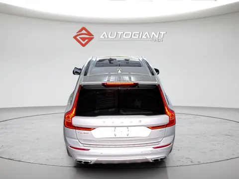 More photos of 2020 Volvo XC60 T5 R-Design at AutoGiant USA Fishers, IN