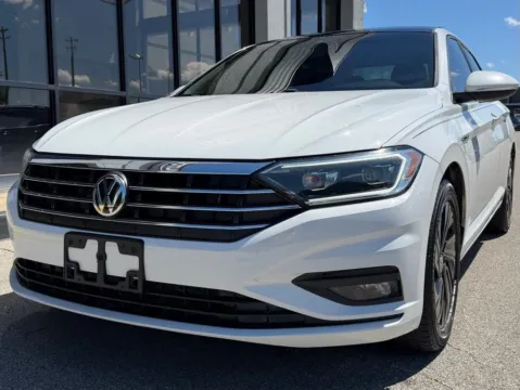 More photos of 2019 Volkswagen Jetta SEL Premium at AutoGiant USA Fishers, IN