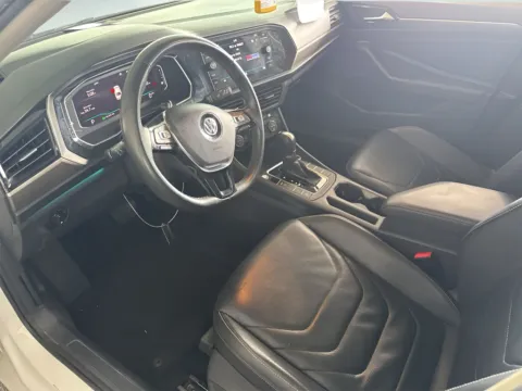 Photos of 2019 Volkswagen Jetta SEL Premium for sale in Fishers, IN at AutoGiant USA Fishers