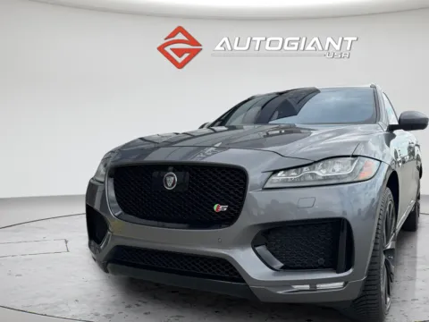 More photos of 2018 Jaguar F-PACE S at AutoGiant USA Fishers, IN