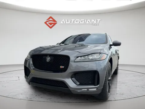 More photos of 2018 Jaguar F-PACE S at AutoGiant USA Fishers, IN