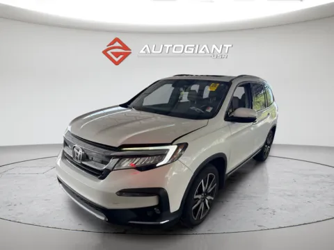 White 2019 Honda Pilot Touring for sale in Fishers, IN
