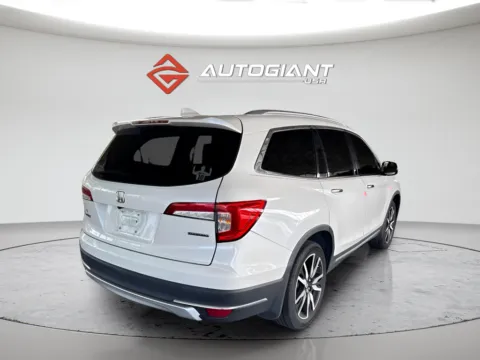 More photos of 2019 Honda Pilot Touring at AutoGiant USA Fishers, IN