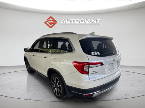 Another view of 2019 Honda Pilot Touring for sale in Fishers, IN at AutoGiant USA Fishers