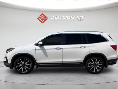 More photos of 2019 Honda Pilot Touring at AutoGiant USA Fishers, IN