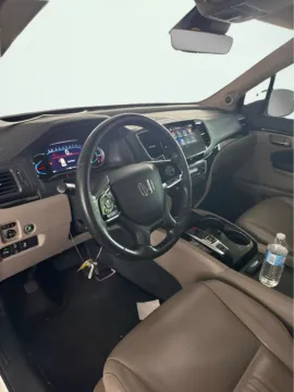 Photos of 2019 Honda Pilot Touring for sale in Fishers, IN at AutoGiant USA Fishers