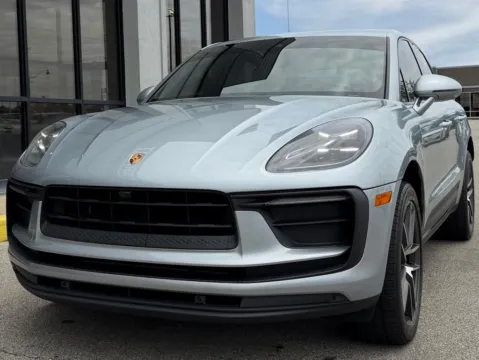 More photos of 2022 Porsche Macan at AutoGiant USA Fishers, IN