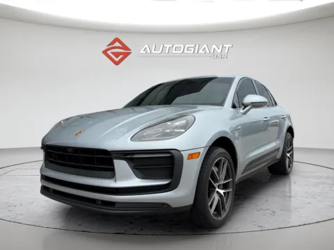 More photos of 2022 Porsche Macan at AutoGiant USA Fishers, IN