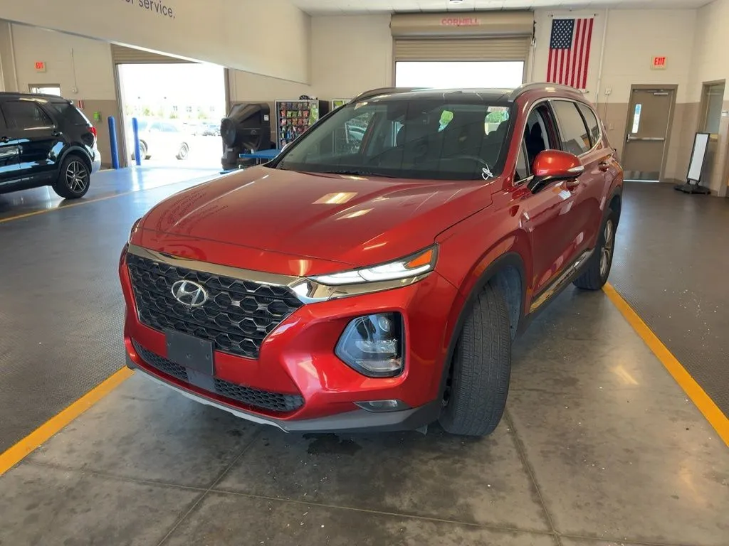 2019 Hyundai Santa Fe Luxury 2.0T AWD's photo