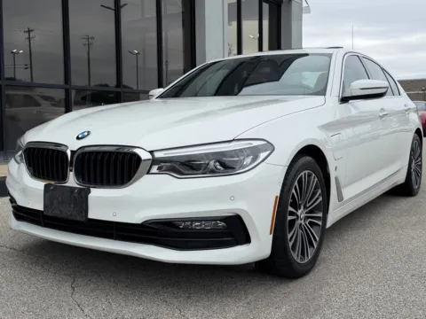 More photos of 2018 BMW 5 Series 530e iPerformance at AutoGiant USA Fishers, IN