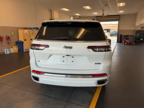 More photos of 2022 Jeep Grand Cherokee L Overland at AutoGiant USA Fishers, IN