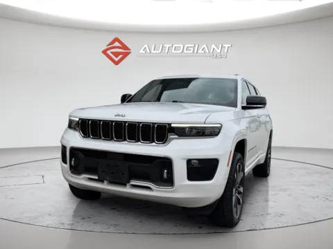 More photos of 2022 Jeep Grand Cherokee L Overland at AutoGiant USA Fishers, IN