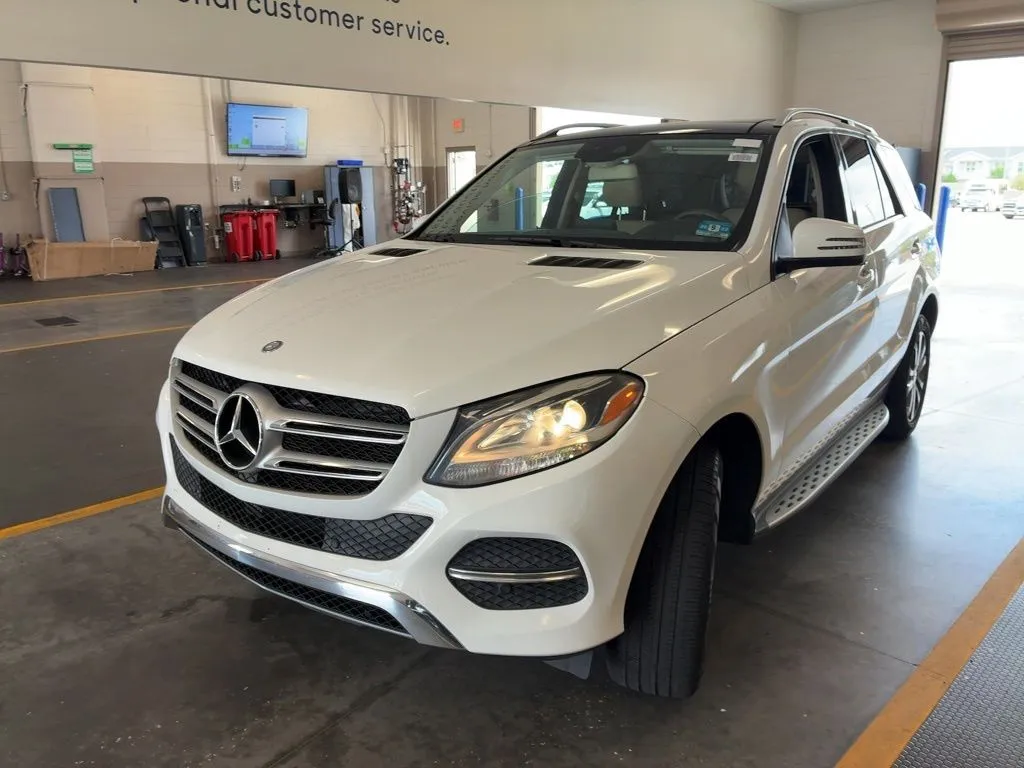 2016 Mercedes-Benz GLE GLE350 4MATIC's photo