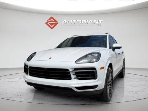 More photos of 2021 Porsche Cayenne S at AutoGiant USA Fishers, IN