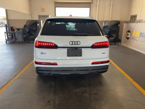 More photos of 2023 Audi Q7 55 Prestige at AutoGiant USA Fishers, IN